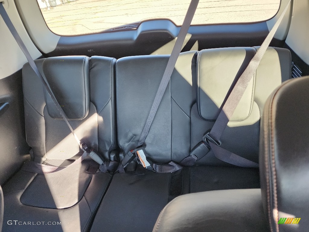 2017 Armada Platinum 4x4 - Gun Metallic / Charcoal photo #24