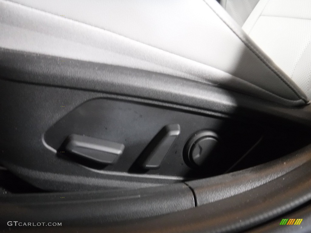 2023 Elantra Limited Hybrid - Scarlet Red Pearl / Medium Gray photo #23