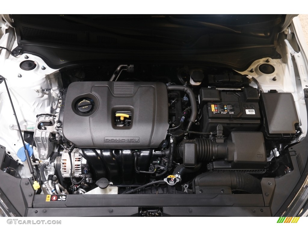 2021 Forte LXS - Clear White / Black photo #18