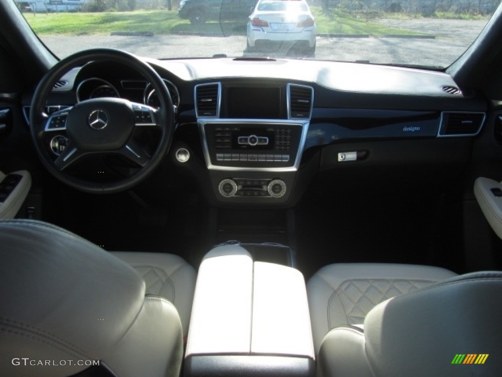 2014 ML 350 4Matic - Lunar Blue Metallic / Black photo #13