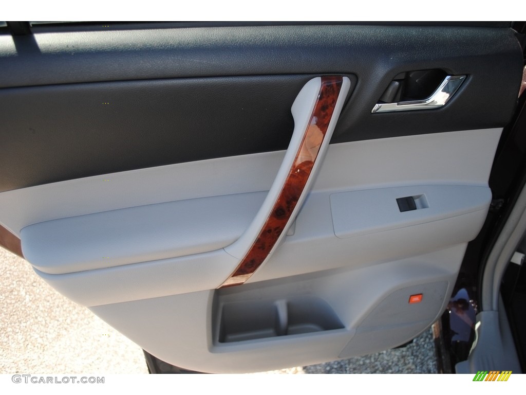 2012 Highlander Limited - Sizzling Crimson Mica / Ash photo #24