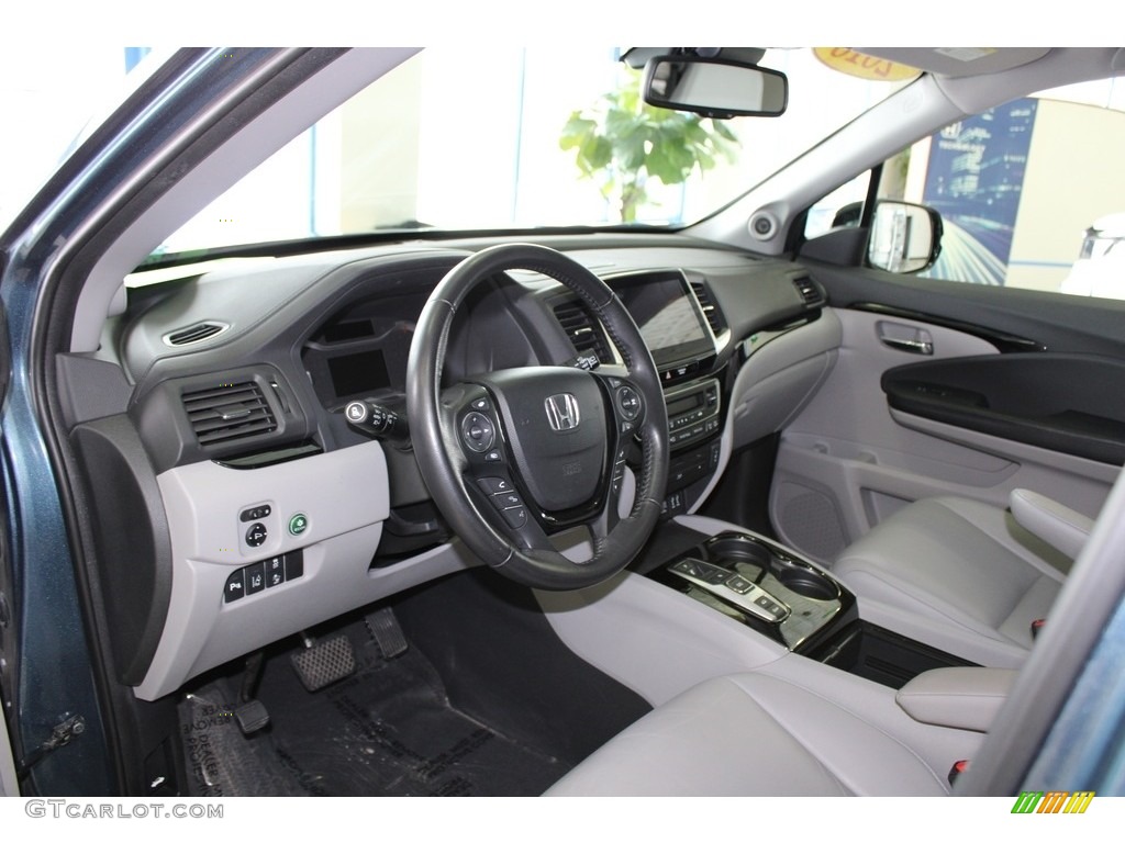 Gray Interior 2016 Honda Pilot Touring AWD Photo #145778776