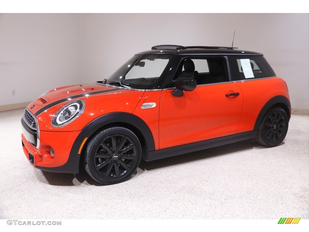 2020 Hardtop Cooper S 2 Door - Solaris Orange Metallic / Carbon Black photo #3