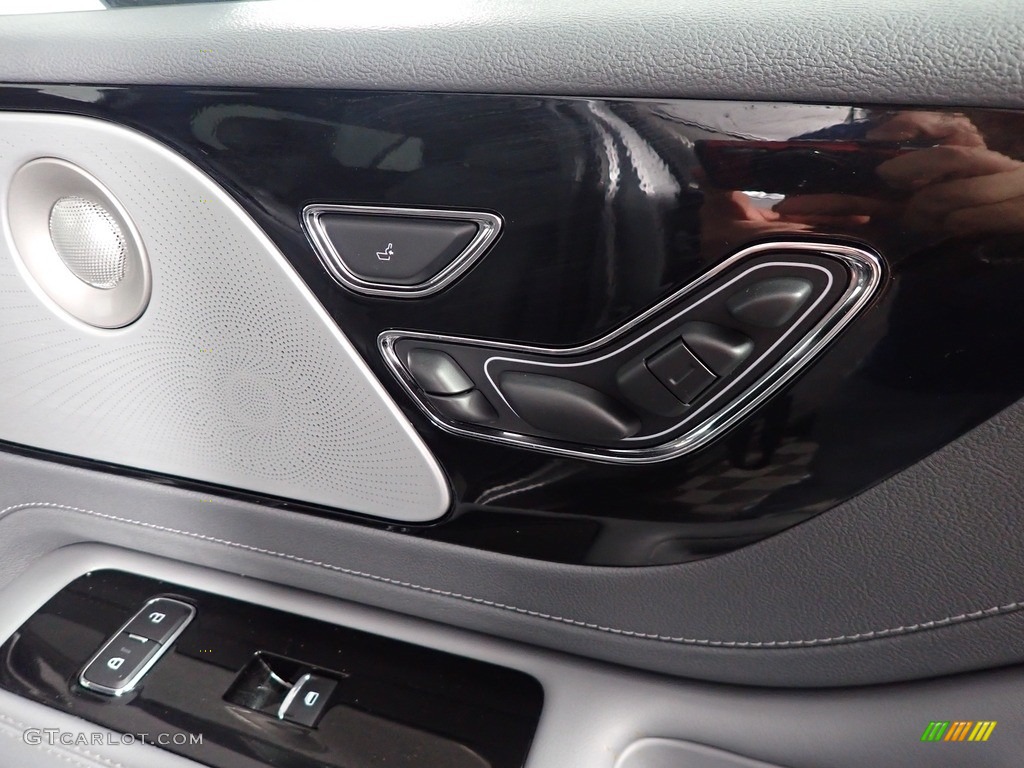 2021 Lincoln Aviator Reserve AWD Door Panel Photos