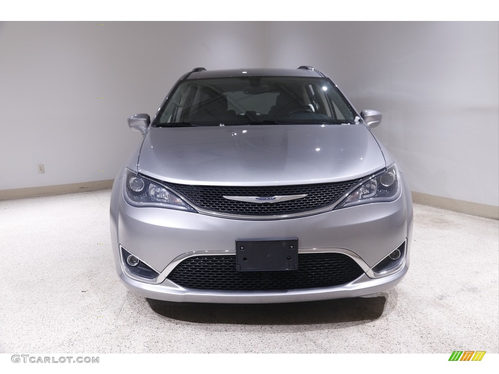2018 Pacifica Touring L Plus - Billet Silver Metallic / Black/Alloy photo #2