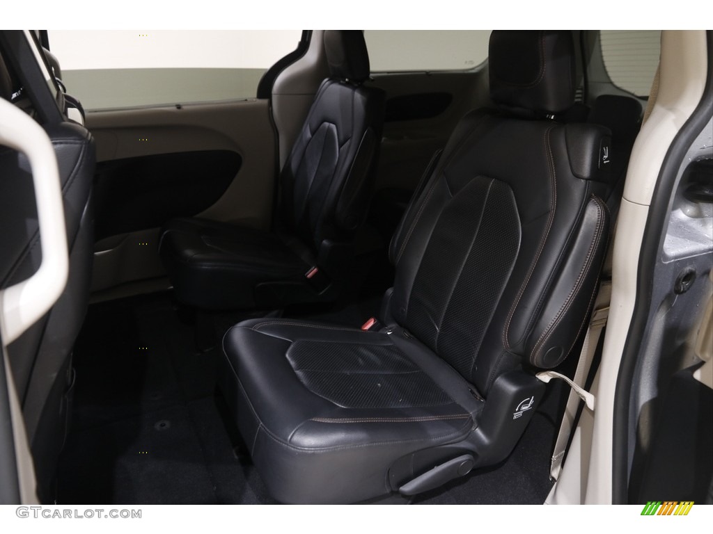 2018 Pacifica Touring L Plus - Billet Silver Metallic / Black/Alloy photo #20