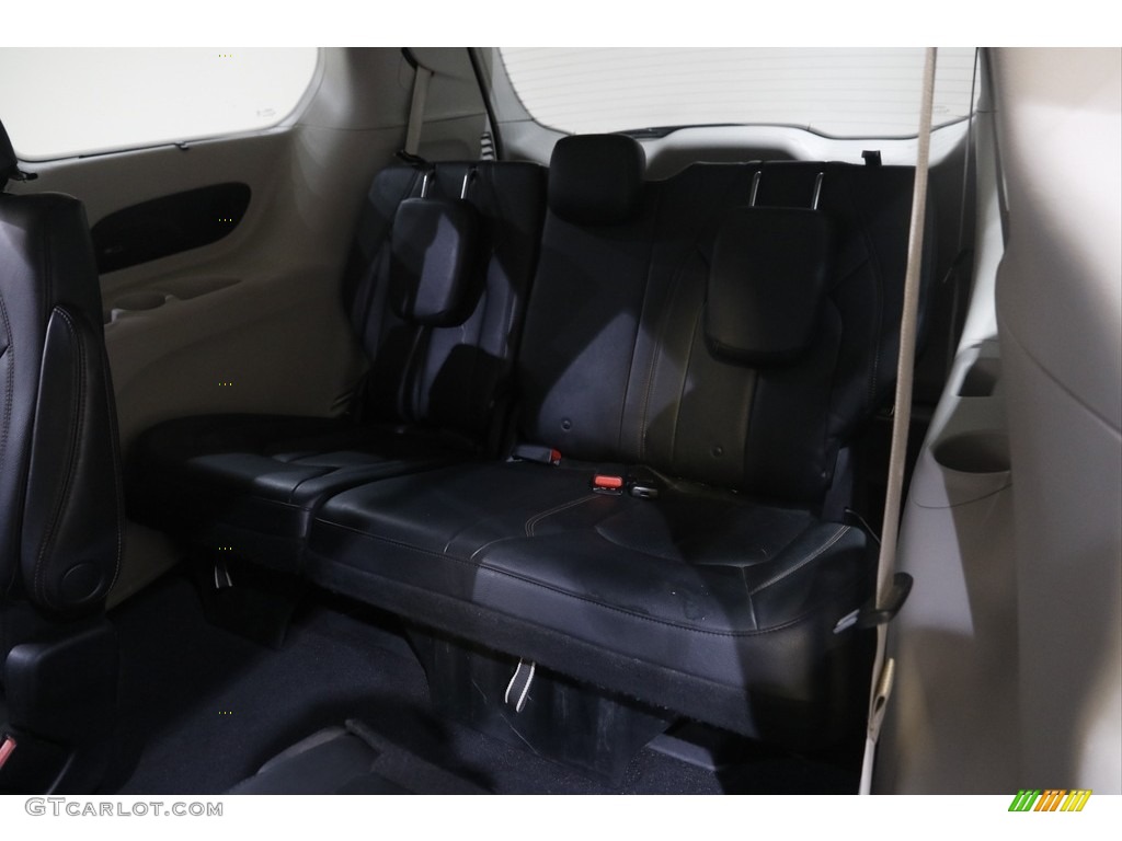 2018 Pacifica Touring L Plus - Billet Silver Metallic / Black/Alloy photo #21