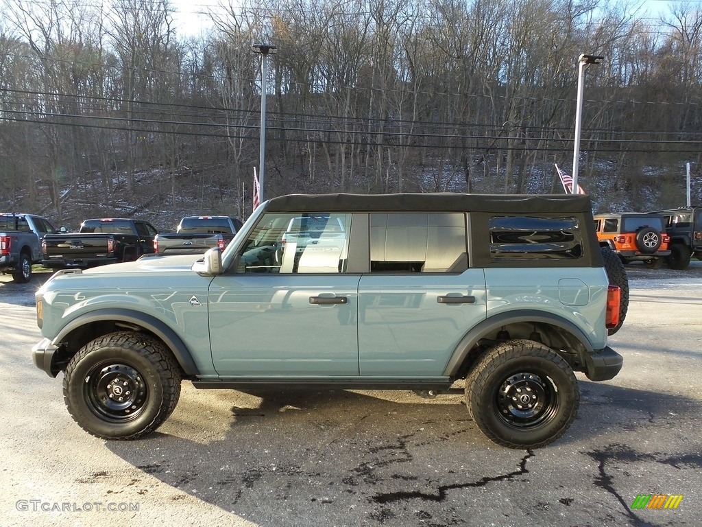 Area 51 2022 Ford Bronco Black Diamond 4x4 4-Door Exterior Photo #145784179