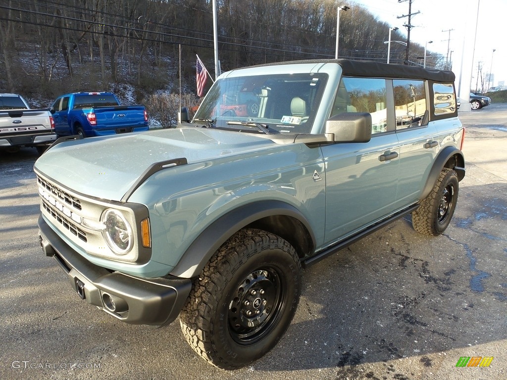 Area 51 2022 Ford Bronco Black Diamond 4x4 4-Door Exterior Photo #145784206