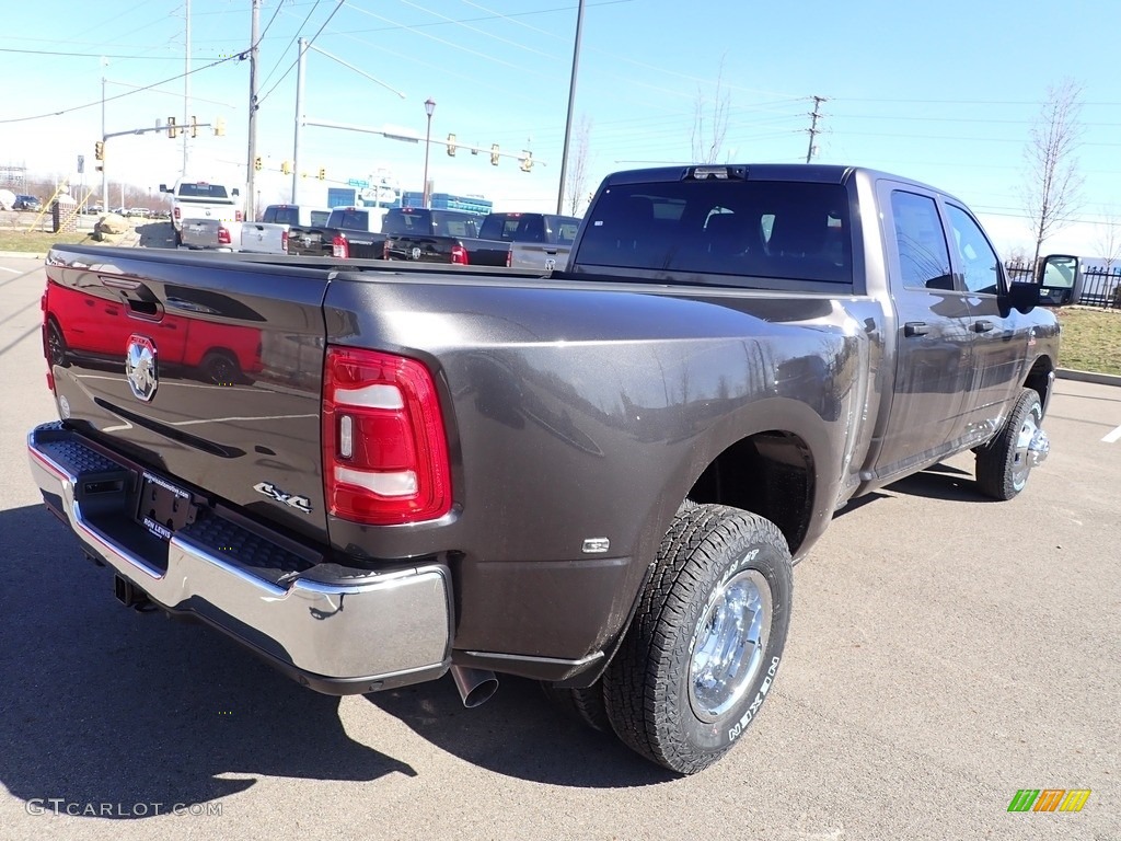 2023 3500 Tradesman Crew Cab 4x4 - Granite Crystal Metallic / Black photo #5