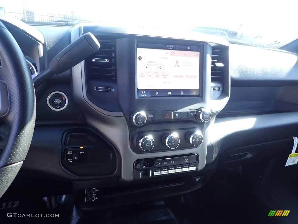 2023 3500 Tradesman Crew Cab 4x4 - Granite Crystal Metallic / Black photo #16
