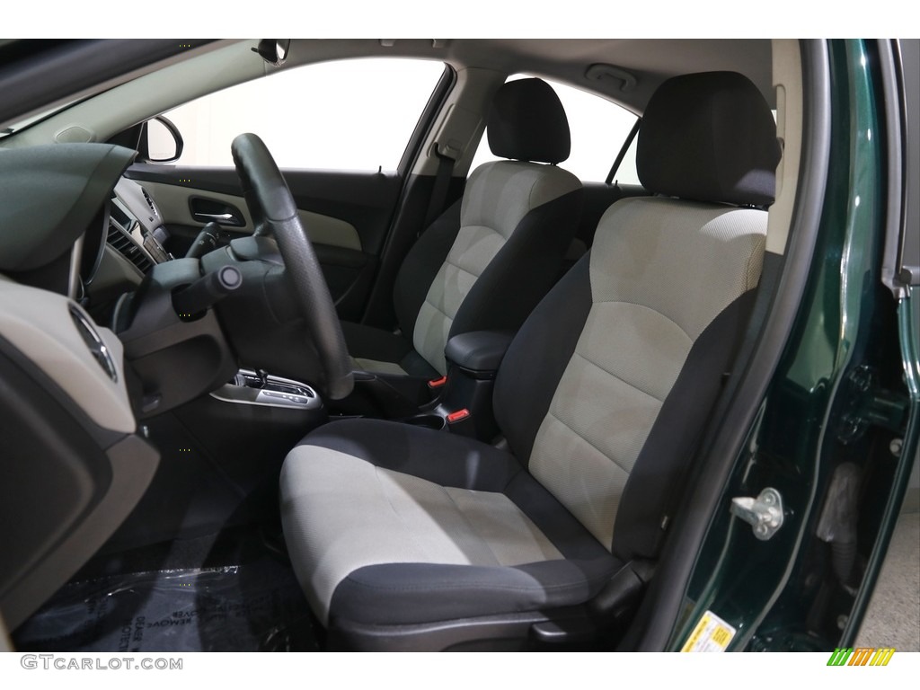 2014 Cruze LS - Rainforest Green Metallic / Jet Black/Medium Titanium photo #5