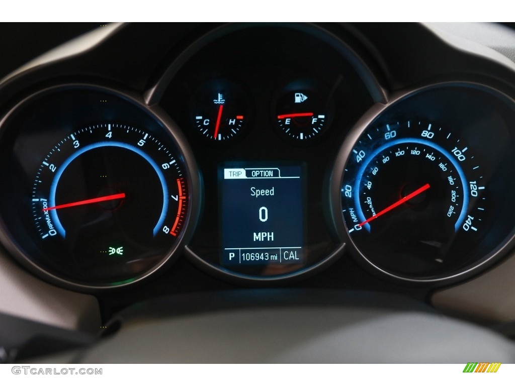 2014 Cruze LS - Rainforest Green Metallic / Jet Black/Medium Titanium photo #8
