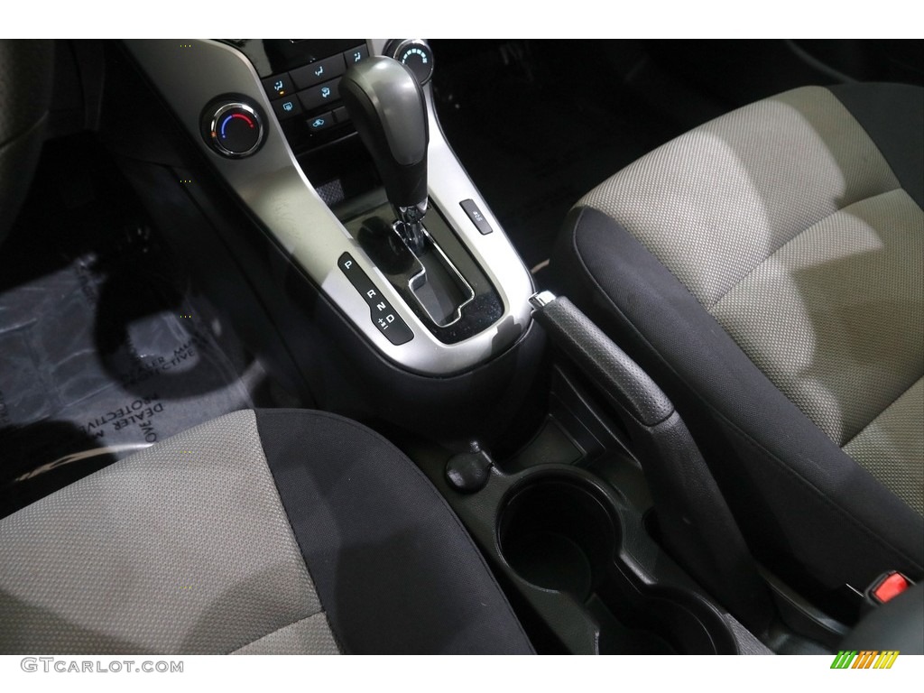 2014 Cruze LS - Rainforest Green Metallic / Jet Black/Medium Titanium photo #11