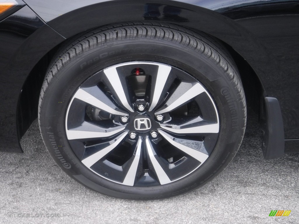 2022 Honda Civic EX-L Hatchback Wheel Photos