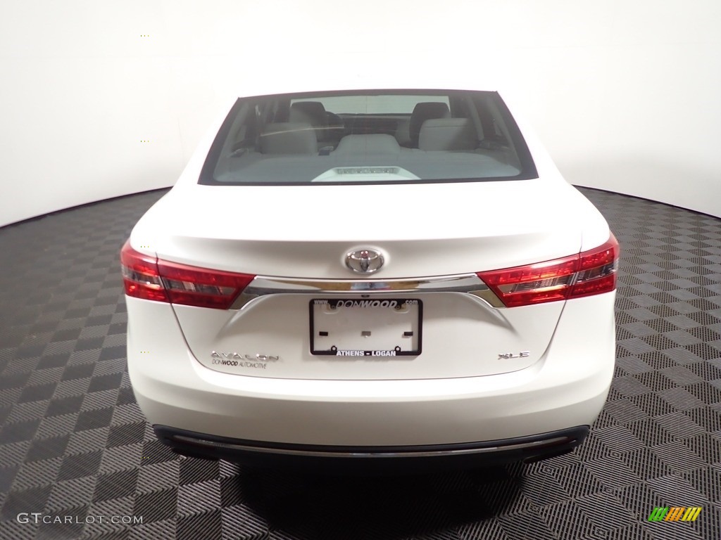 2018 Avalon XLE - Blizzard White Pearl / Light Gray photo #15