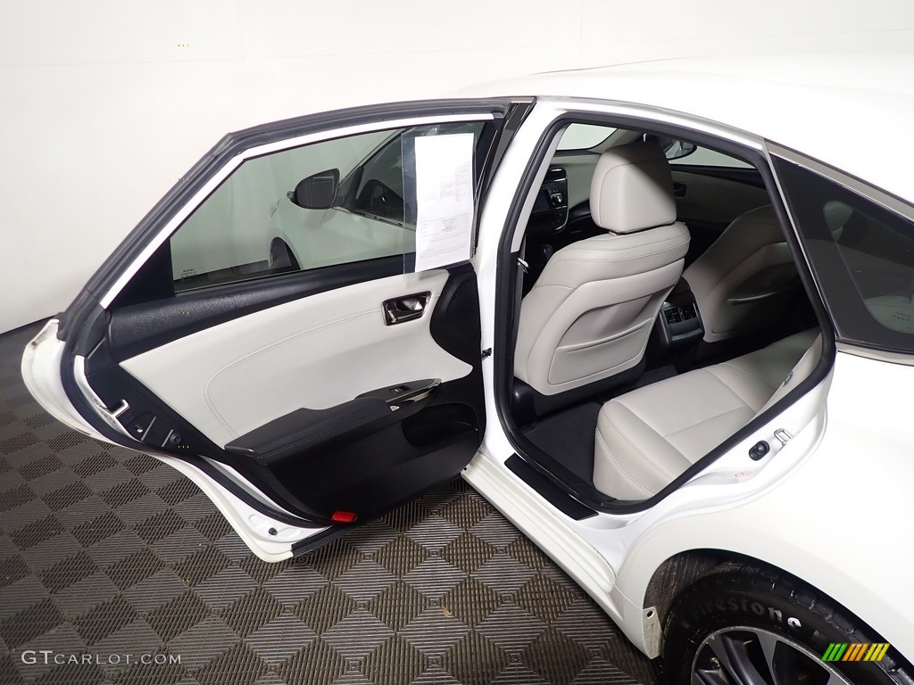2018 Avalon XLE - Blizzard White Pearl / Light Gray photo #34
