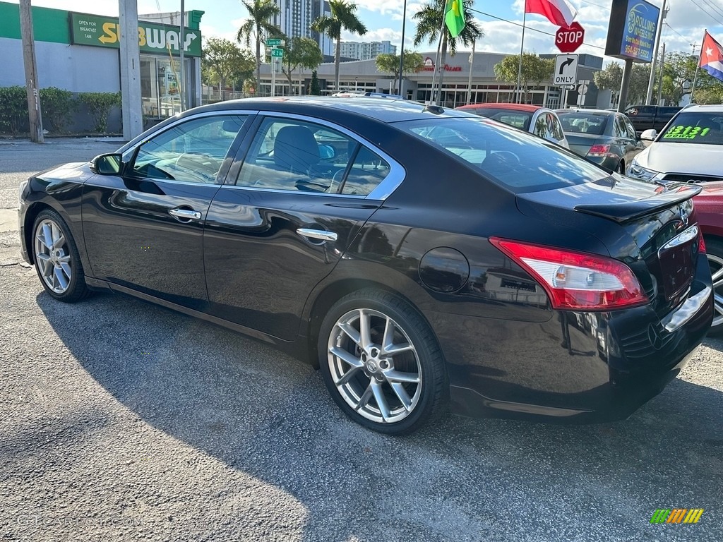 2011 Maxima 3.5 S - Crimson Black / Charcoal photo #44