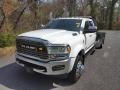 Bright White - 4500 Limited Crew Cab 4x4 Chassis Photo No. 2