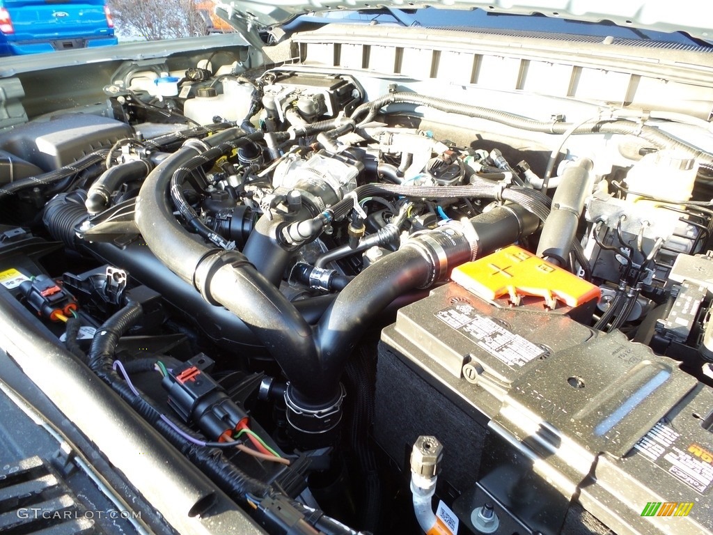 2023 Ford Bronco Sasquatch 4X4 4-Door Engine Photos