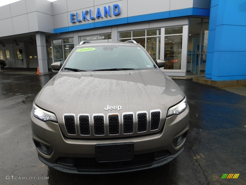 2020 Cherokee Latitude Plus 4x4 - Light Brownstone Pearl / Black photo #3