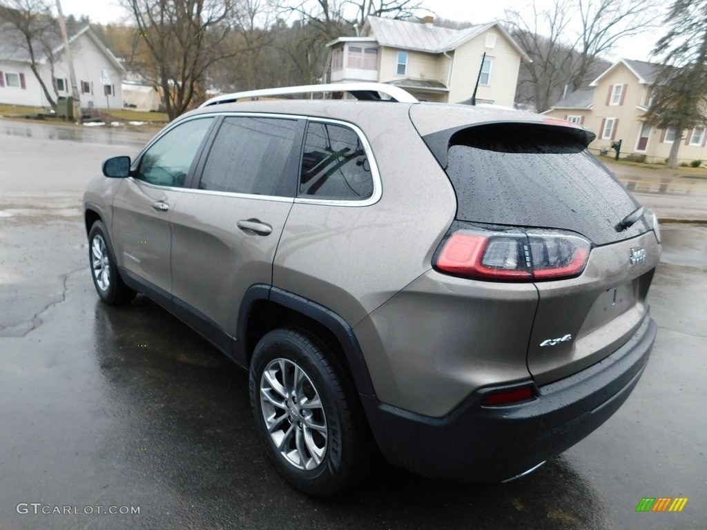 2020 Cherokee Latitude Plus 4x4 - Light Brownstone Pearl / Black photo #9