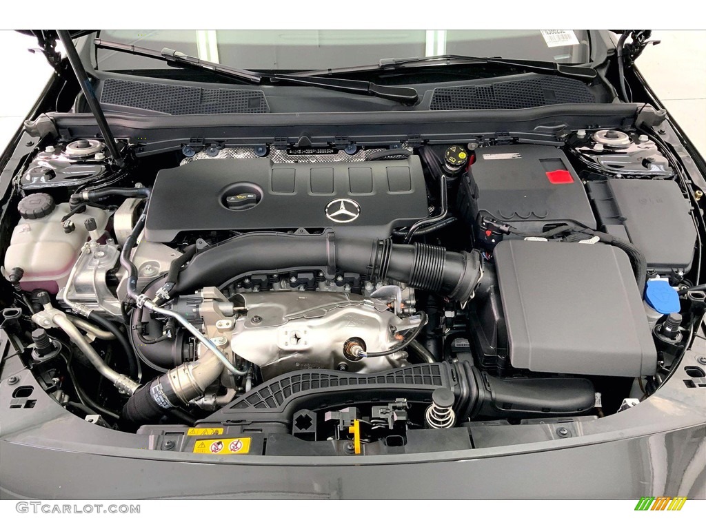 2023 Mercedes-Benz CLA 250 Coupe Engine Photos
