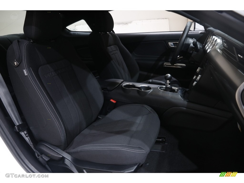 2022 Mustang GT Fastback - Oxford White / Ebony photo #16