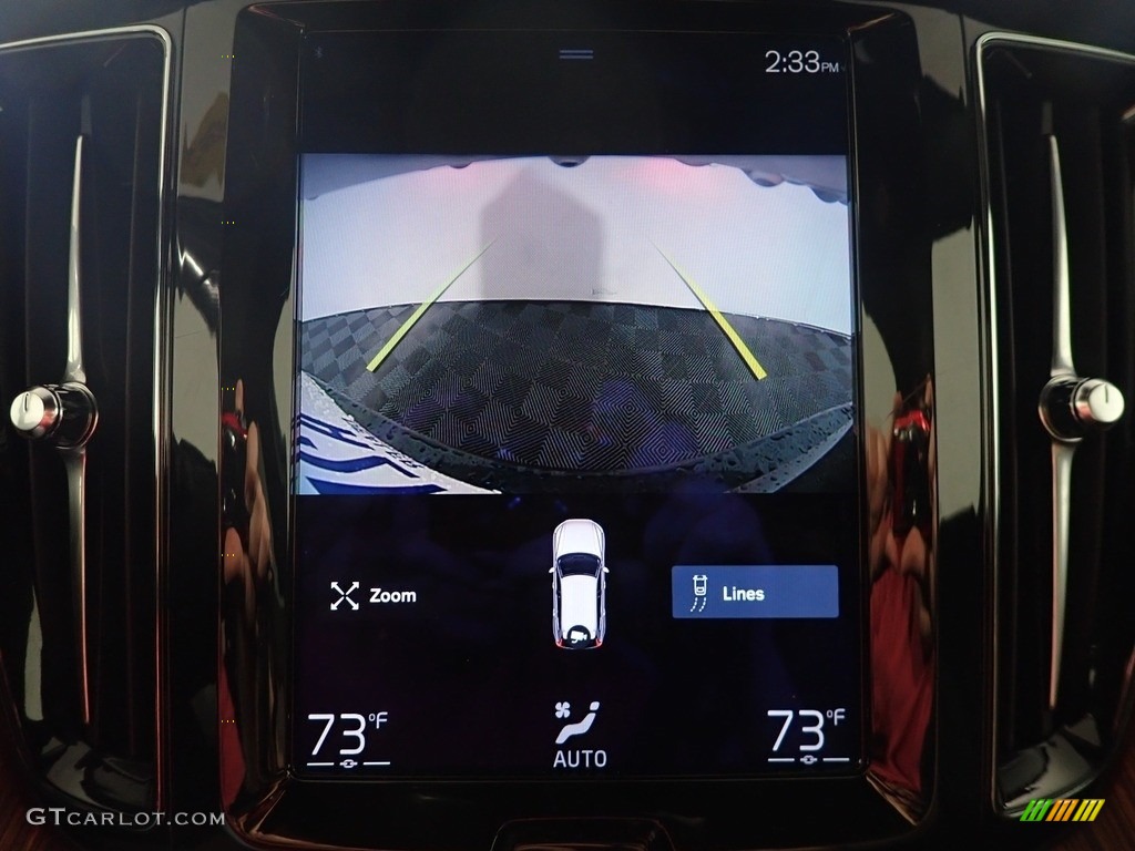 2018 XC60 T5 AWD Momentum - Onyx Black Metallic / Amber photo #4