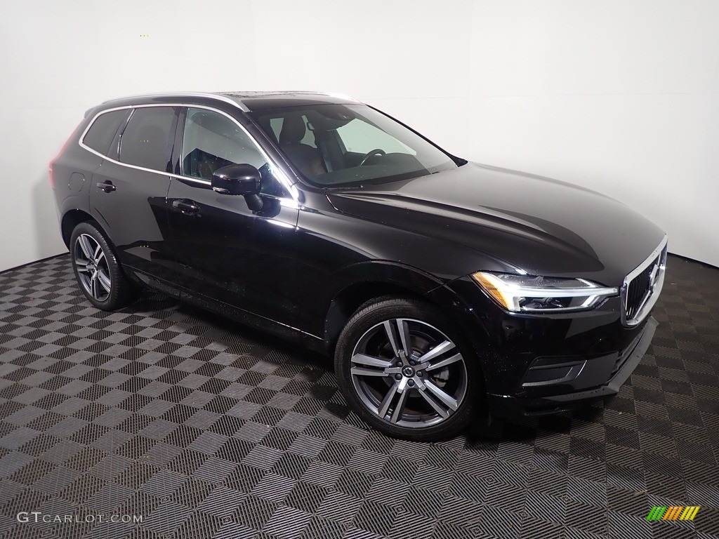 2018 XC60 T5 AWD Momentum - Onyx Black Metallic / Amber photo #5