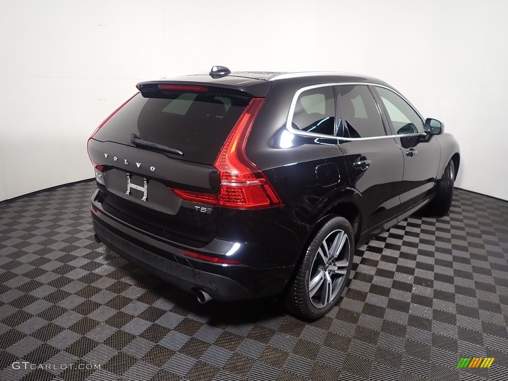 2018 XC60 T5 AWD Momentum - Onyx Black Metallic / Amber photo #18