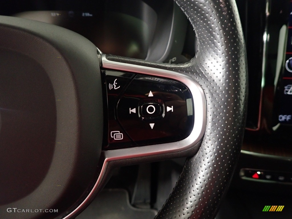 2018 XC60 T5 AWD Momentum - Onyx Black Metallic / Amber photo #29