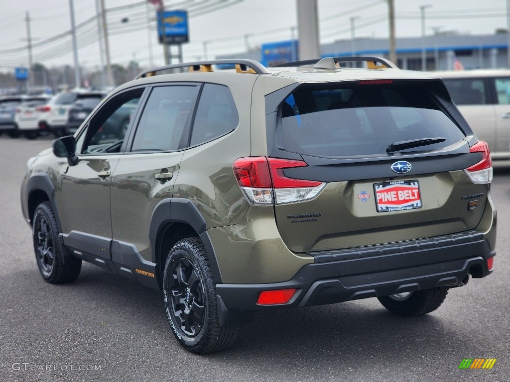 2023 Forester Wilderness - Autumn Green Metallic / Gray photo #4