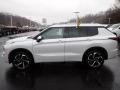 White Diamond 2022 Mitsubishi Outlander SEL S-AWC Exterior
