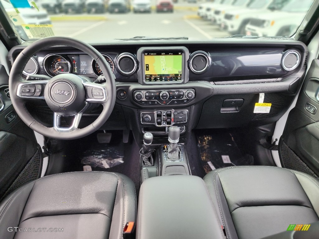 2023 Jeep Wrangler Unlimited Sahara 4x4 Front Seat Photo #145796641