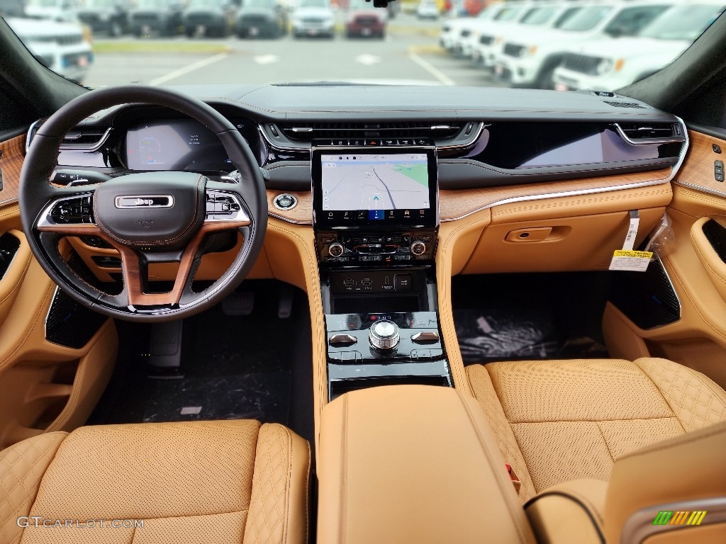Tupelo/Black Interior 2023 Jeep Grand Cherokee L Summit 4x4 Photo #145796809
