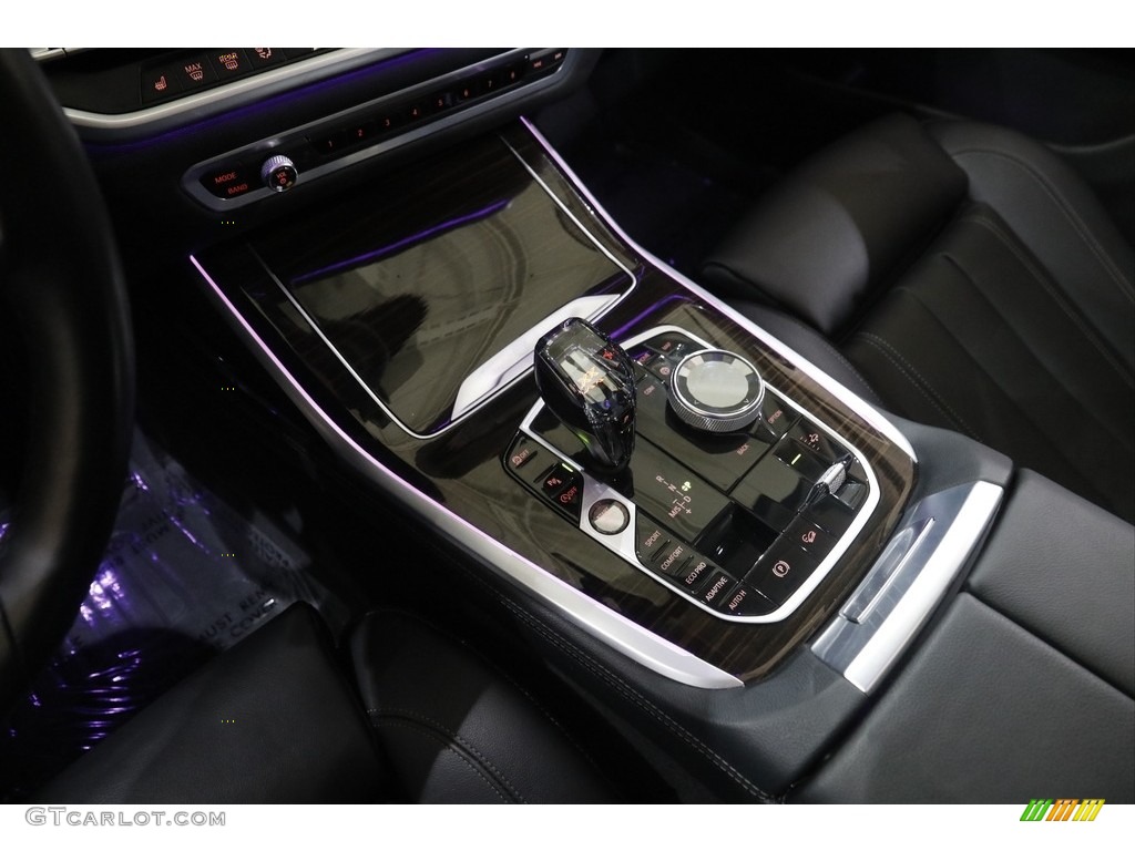 2020 X7 xDrive40i - Black Sapphire Metallic / Black photo #16