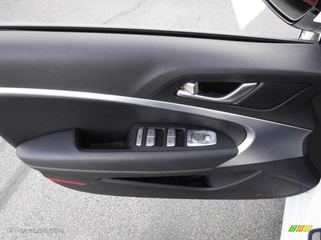 2021 Genesis G70 2.0T Black Door Panel Photo #145797895