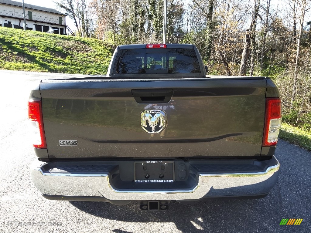 2019 3500 Tradesman Crew Cab 4x4 - Granite Crystal Metallic / Black photo #7