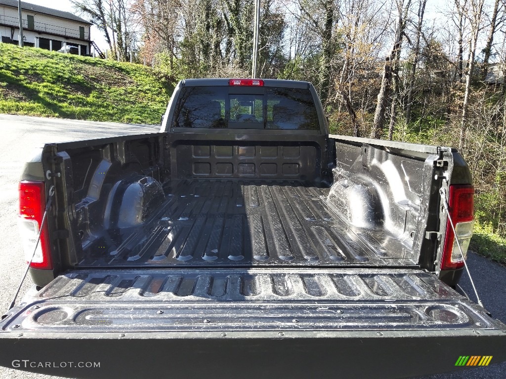 2019 3500 Tradesman Crew Cab 4x4 - Granite Crystal Metallic / Black photo #8