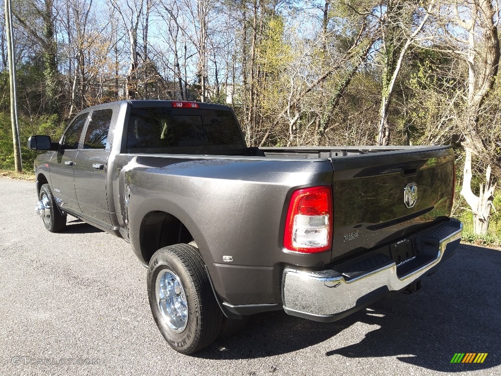 2019 3500 Tradesman Crew Cab 4x4 - Granite Crystal Metallic / Black photo #9