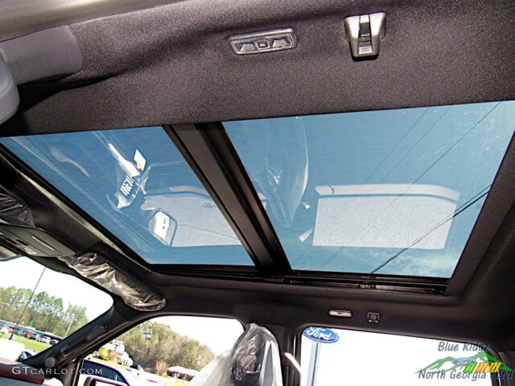 2023 Ford F150 Lariat SuperCrew 4x4 Sunroof Photos