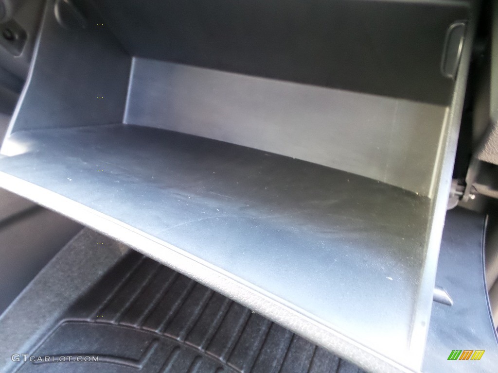 2017 Santa Fe SE AWD - Circuit Silver / Black photo #12