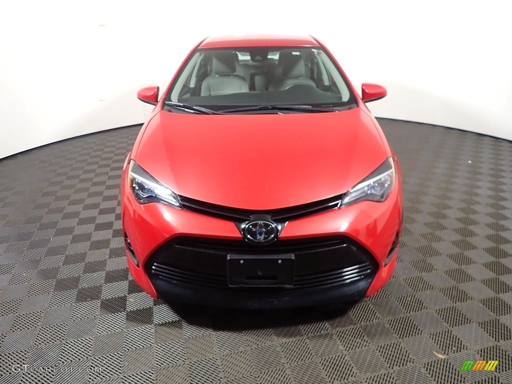 2018 Corolla LE - Barcelona Red Metallic / Ash/Dark Gray photo #4