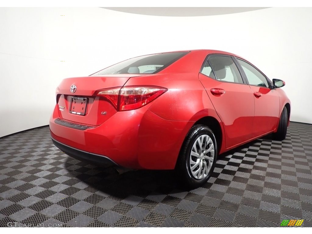 2018 Corolla LE - Barcelona Red Metallic / Ash/Dark Gray photo #14
