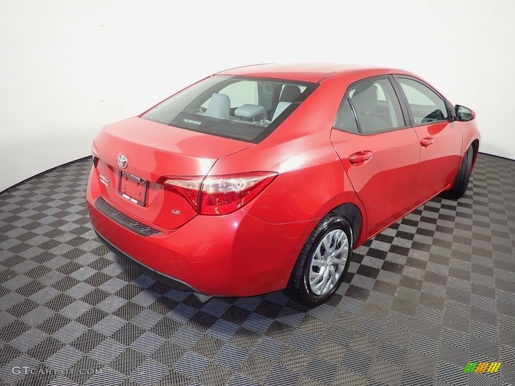 2018 Corolla LE - Barcelona Red Metallic / Ash/Dark Gray photo #15