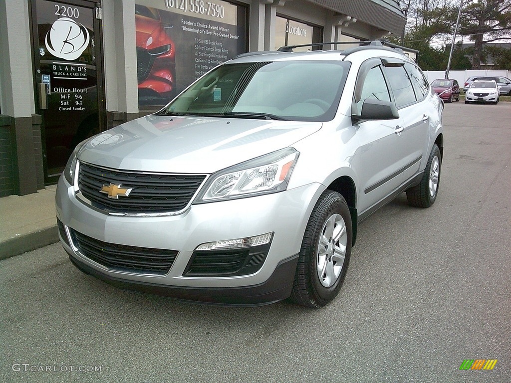 2017 Traverse LS AWD - Silver Ice Metallic / Dark Titanium/Light Titanium photo #2
