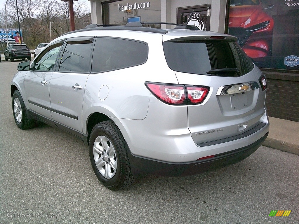 2017 Traverse LS AWD - Silver Ice Metallic / Dark Titanium/Light Titanium photo #3