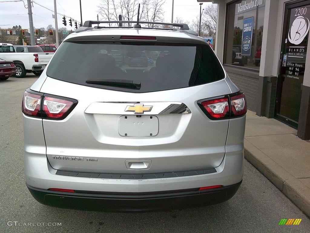 2017 Traverse LS AWD - Silver Ice Metallic / Dark Titanium/Light Titanium photo #4