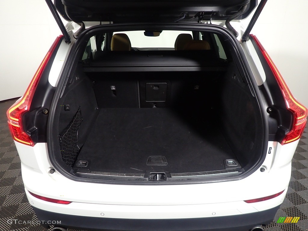 2020 XC60 T6 AWD Momentum - Ice White / Amber photo #15